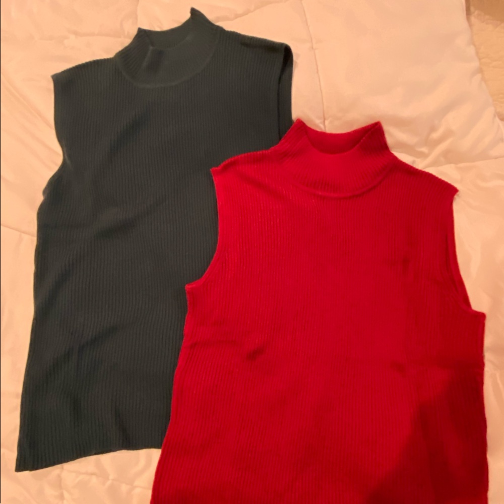 Women’s Croft & Barrow sleeveless ribbed  tops. Excellent condition